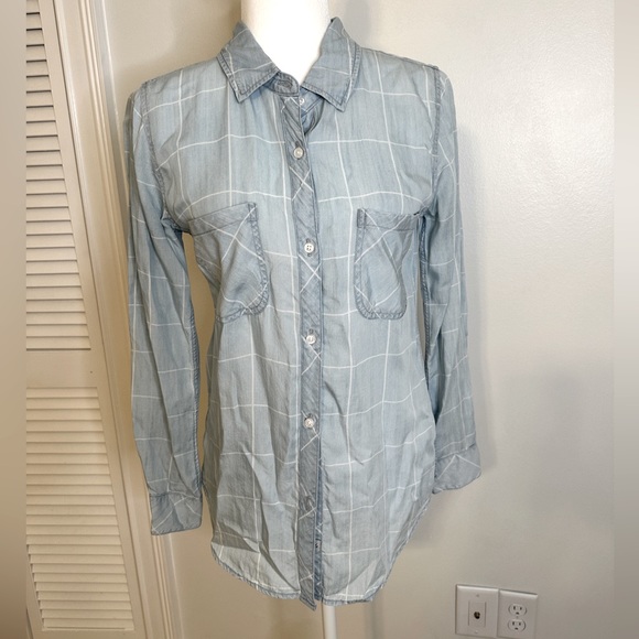 NWOT Rails Carter Blouse - Picture 2 of 8